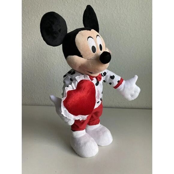 Disney Valentine's Mickey Mouse in Heart Outfit Greeter Porch Entrance NEW - Picture 12 of 14